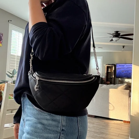 New Tory Burch Willa Quilted Nylon Belt Bag Black Fanny Pack Crossbody Bag - Picture 9 of 9